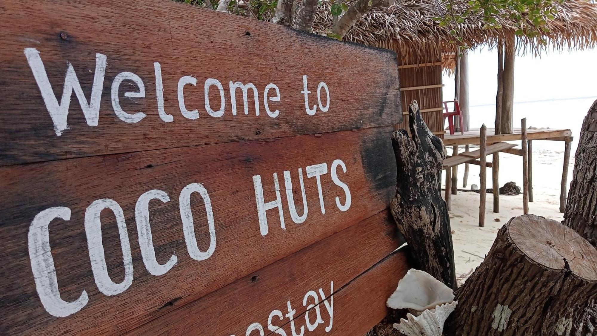 Coco Huts Guest House Waisai Pokoj fotografie